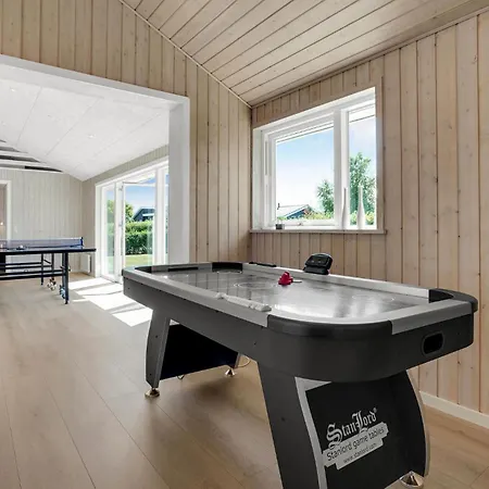 4 Bedroom Cozy In Haderslev Сasa de vacaciones